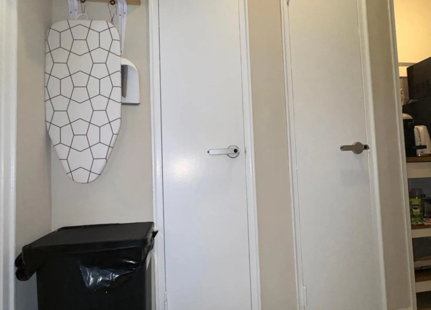 Cozy Private Room In Downtown Toronto, 15 Mins To Cn Tower, Steps To Subway Toronto