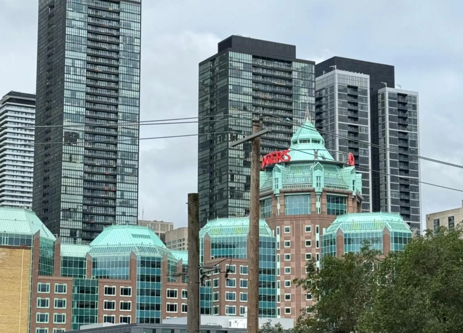 Cozy Private Room In Downtown Toronto, 15 Mins To Cn Tower, Steps To Subway Homestay Toronto