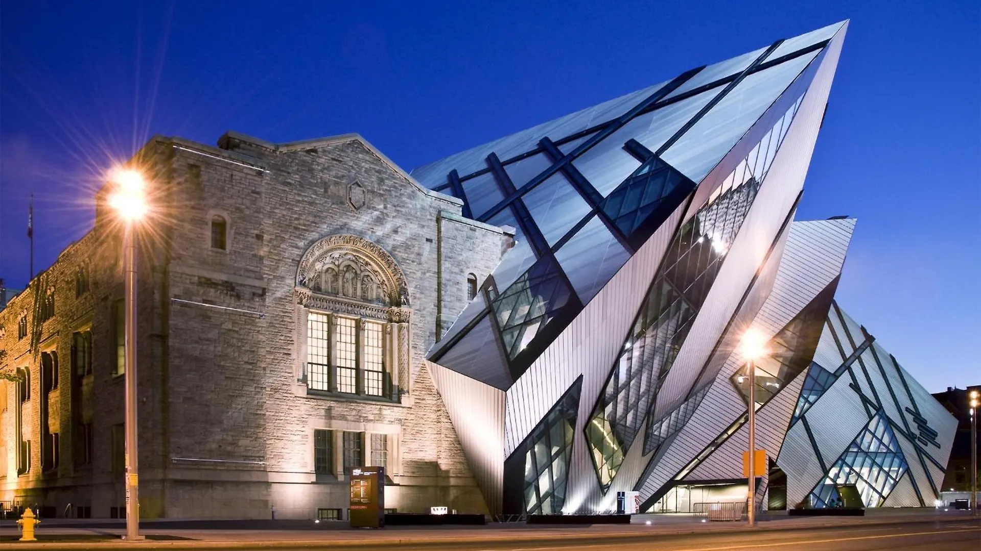 Homestay Cozy Private Room In Downtown Toronto, 15 Mins To Cn Tower, Steps To Subway