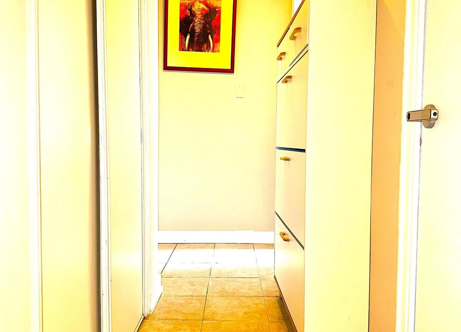 Cozy Private Room In Downtown Toronto, 15 Mins To Cn Tower, Steps To Subway Homestay