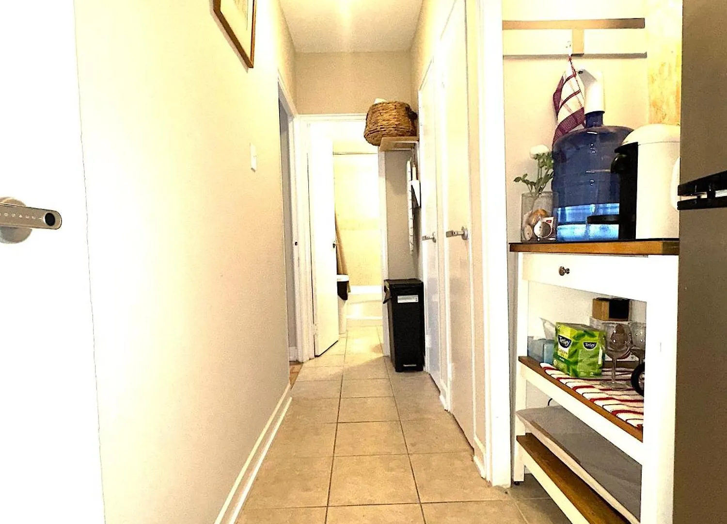 Cozy Private Room In Downtown Toronto, 15 Mins To Cn Tower, Steps To Subway